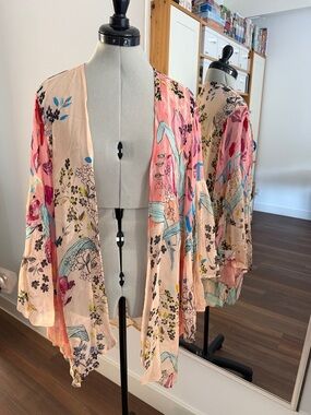 SAACHILight Pink Floral Kimono w/Bell Sleeves